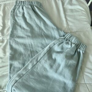 Womens Brandy Melville Cuffed Sweatpants, Low Rise